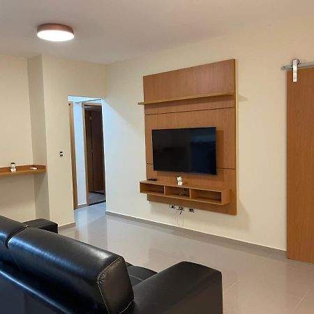 Apartamento Com Piscina No Centro Appartamento Ubatuba Esterno foto