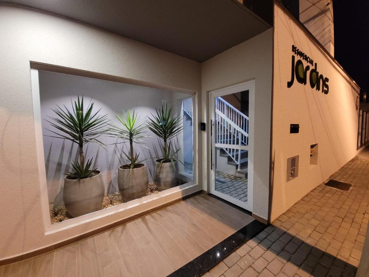 Apartamento Com Piscina No Centro Appartamento Ubatuba Esterno foto