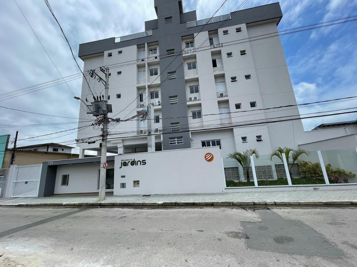 Apartamento Com Piscina No Centro Appartamento Ubatuba Esterno foto